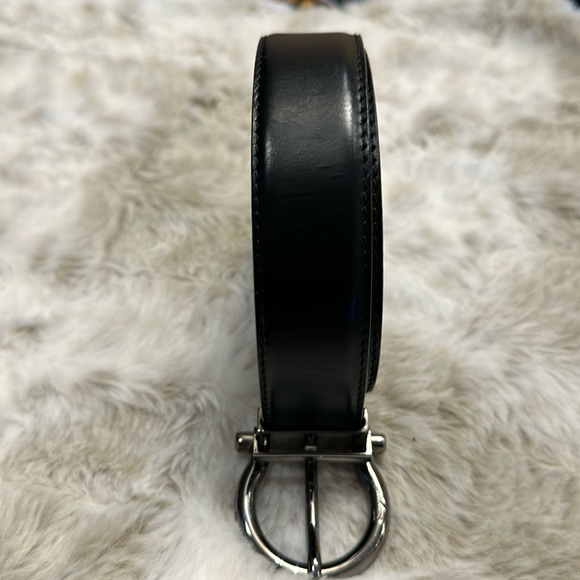 Salvatore Ferragamo Twirl Reversible Belt - Picture 3 of 11